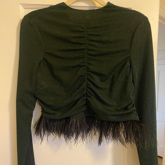 NWT Saylor green black feather sparkle long sleeve top - Picture 3 of 5